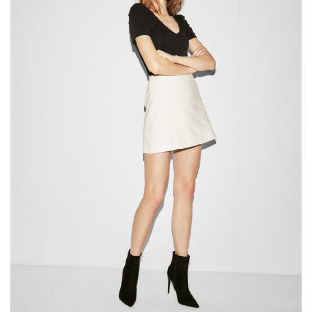 NWT Express White Mini Skirt